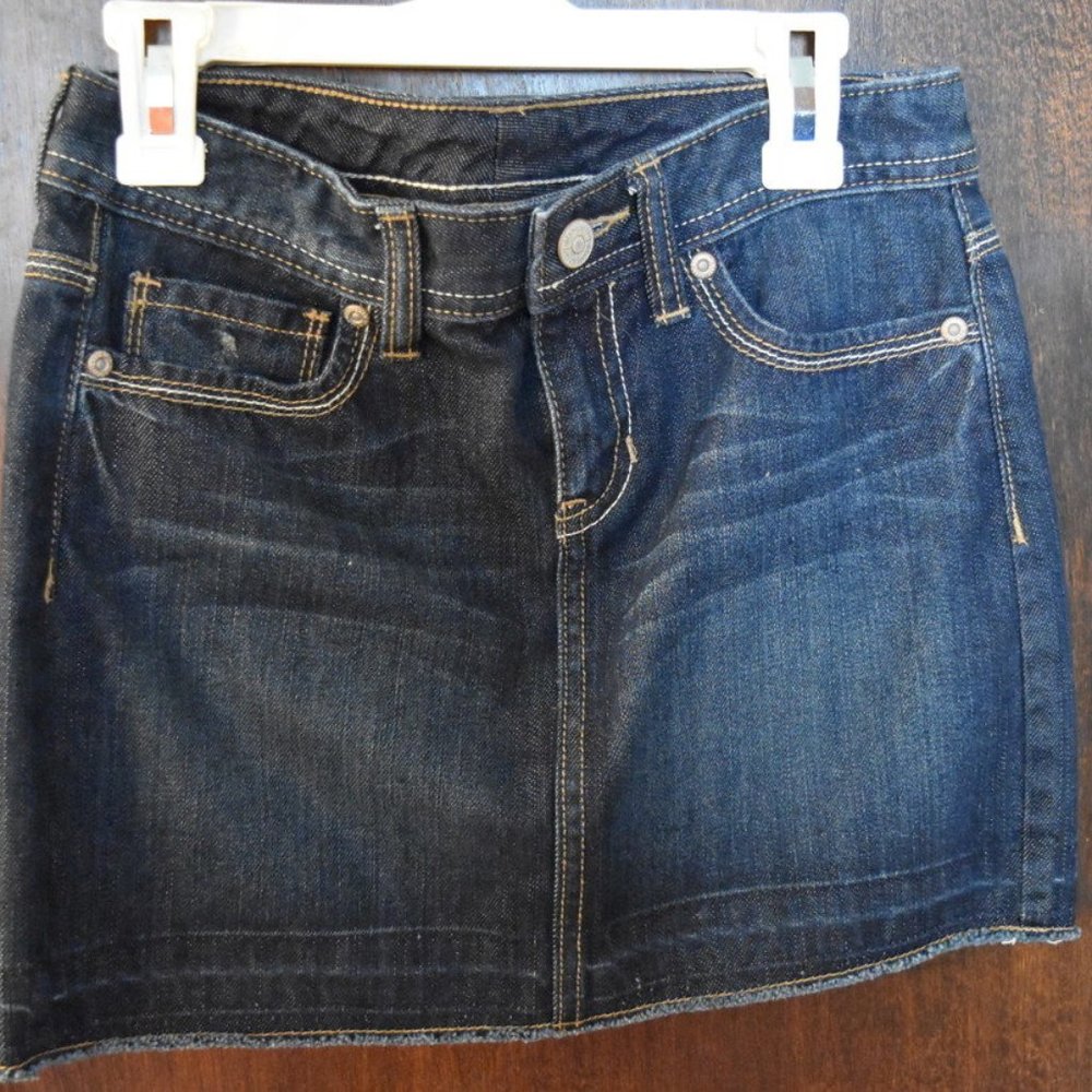 💛Old Navy- denim skirt-size 10